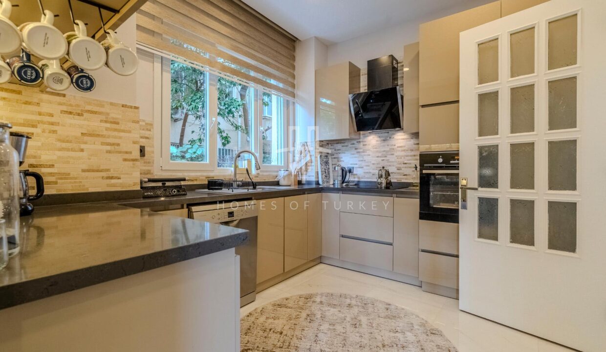 Renovated 3+1 Apartment with an Architect's Touch for Sale in Nişantaşı, Şişli – Elevator Included! 6,