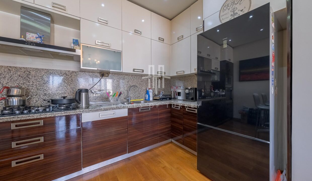 4+1 Duplex Apartment with Terrace for Sale in Şişli Nişantaşı Suitable for Citizenship 5,,,