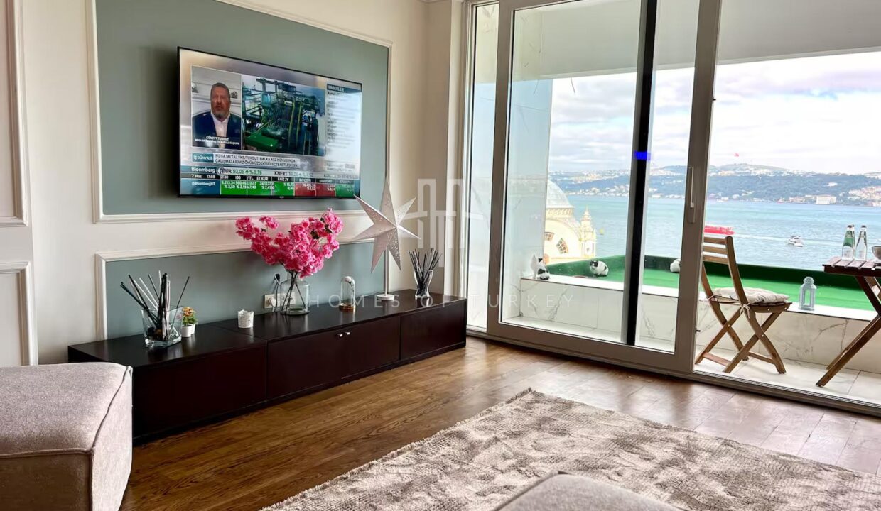 Fully Furnished, Balcony Bosphorus View Apartment for Sale in Beyoglu, Istanbul 11