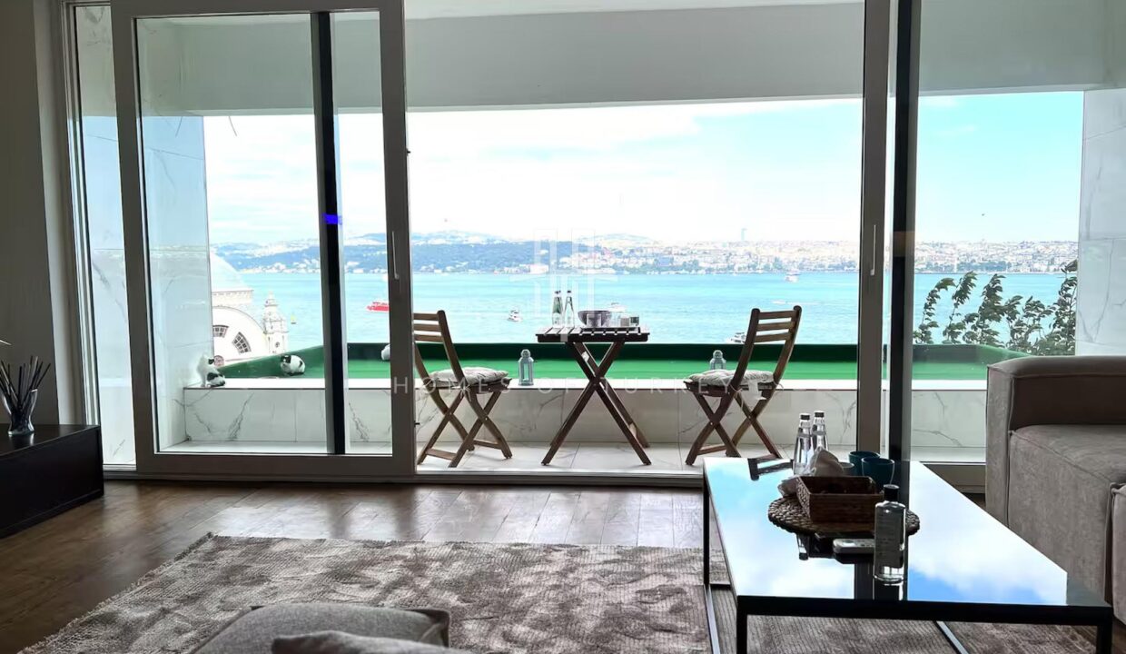 Fully Furnished, Balcony Bosphorus View Apartment for Sale in Beyoglu, Istanbul 4