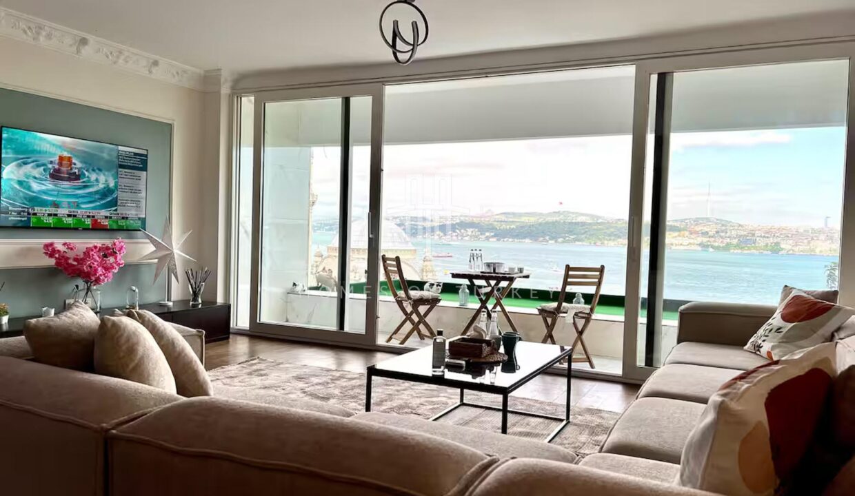 Fully Furnished, Balcony Bosphorus View Apartment for Sale in Beyoglu, Istanbul 6