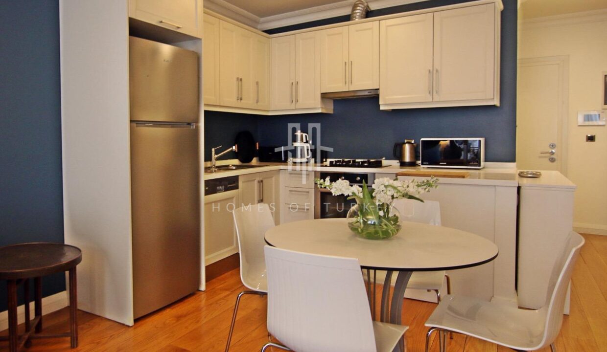 Modern Flat for Sale with Galata Tower View in Beyoglu 9