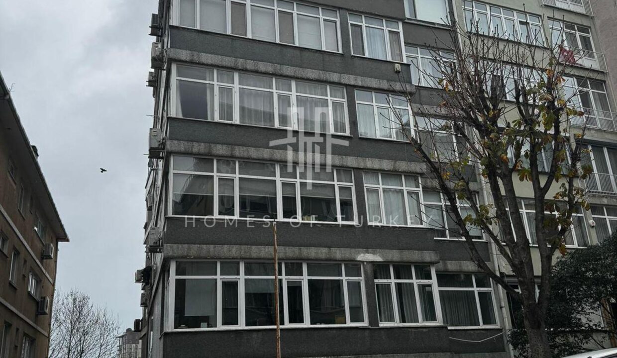 Sisli Nisantasi 3+1 Balcony Apartment for Sale with View and Suitable for Citizenship 15