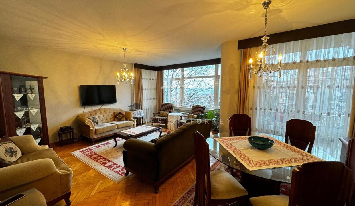 Sisli Nisantasi 3+1 Balcony Apartment for Sale with View and Suitable for Citizenship 3