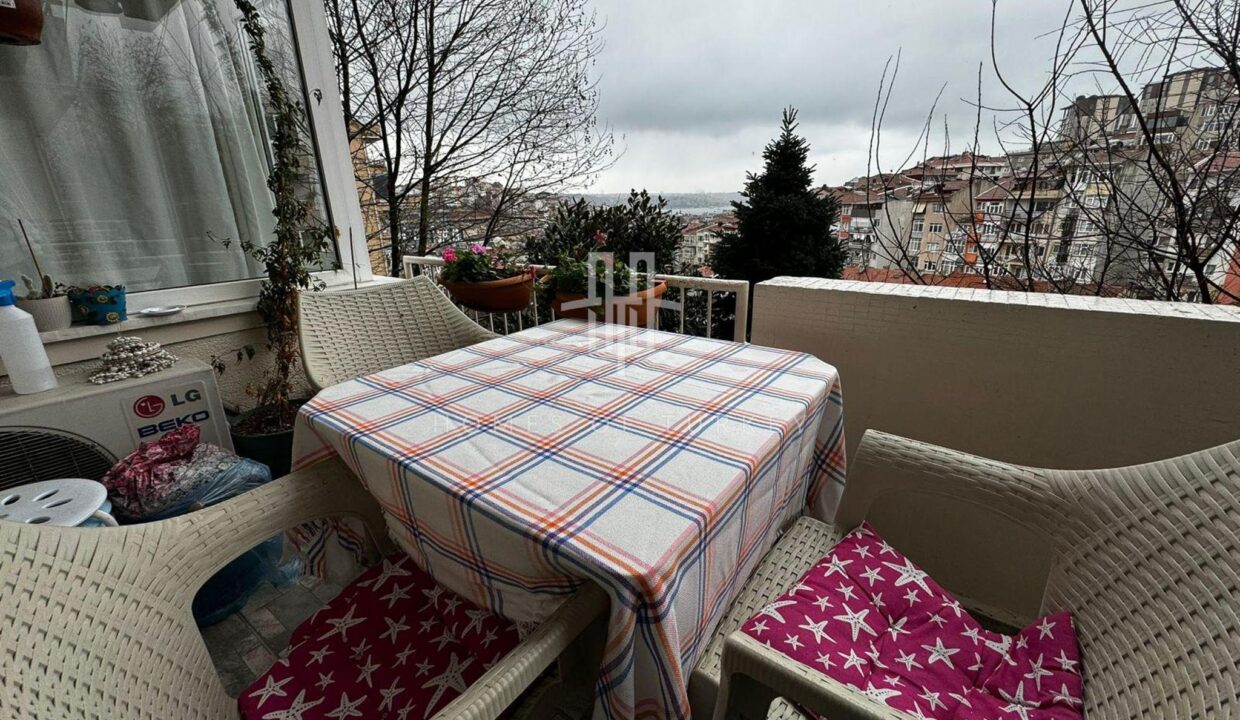 Sisli Nisantasi 3+1 Balcony Apartment for Sale with View and Suitable for Citizenship 5,