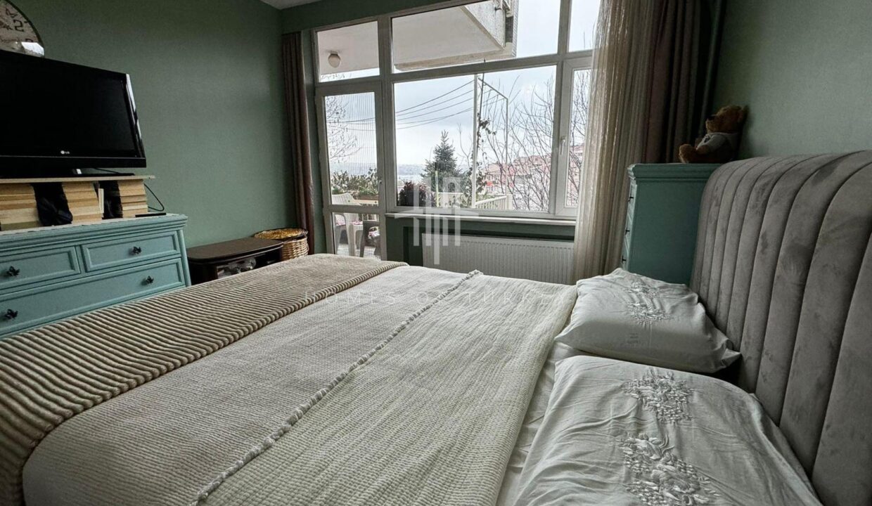 Sisli Nisantasi 3+1 Balcony Apartment for Sale with View and Suitable for Citizenship 8