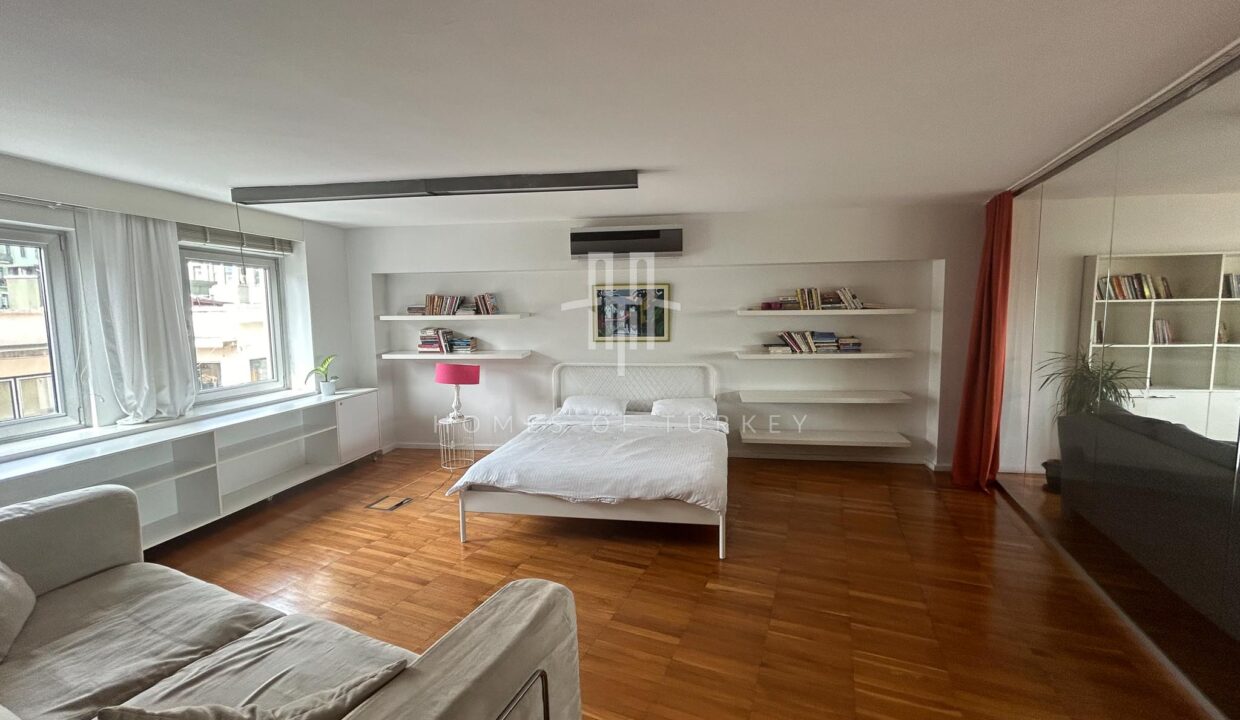 Apartment for Sale in Beyoglu with Galata Tower and Bosphorus View 11