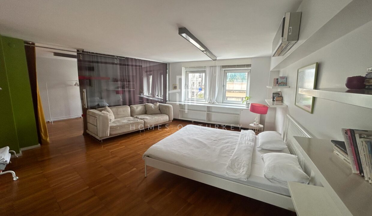 Apartment for Sale in Beyoglu with Galata Tower and Bosphorus View 12