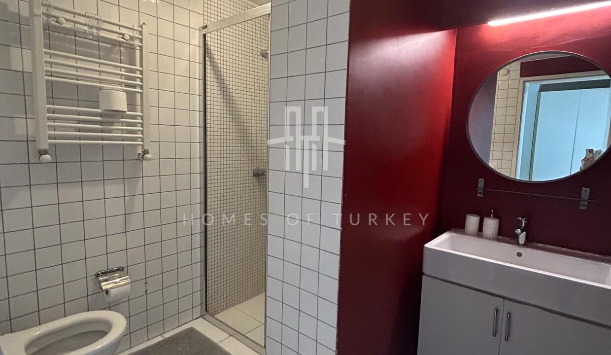 Apartment for Sale in Beyoglu with Galata Tower and Bosphorus View 15