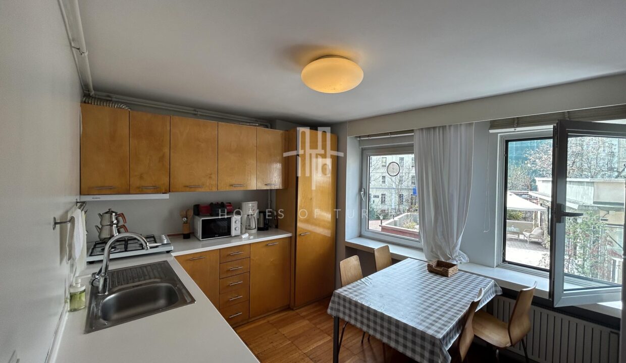 Apartment for Sale in Beyoglu with Galata Tower and Bosphorus View 8,,,,
