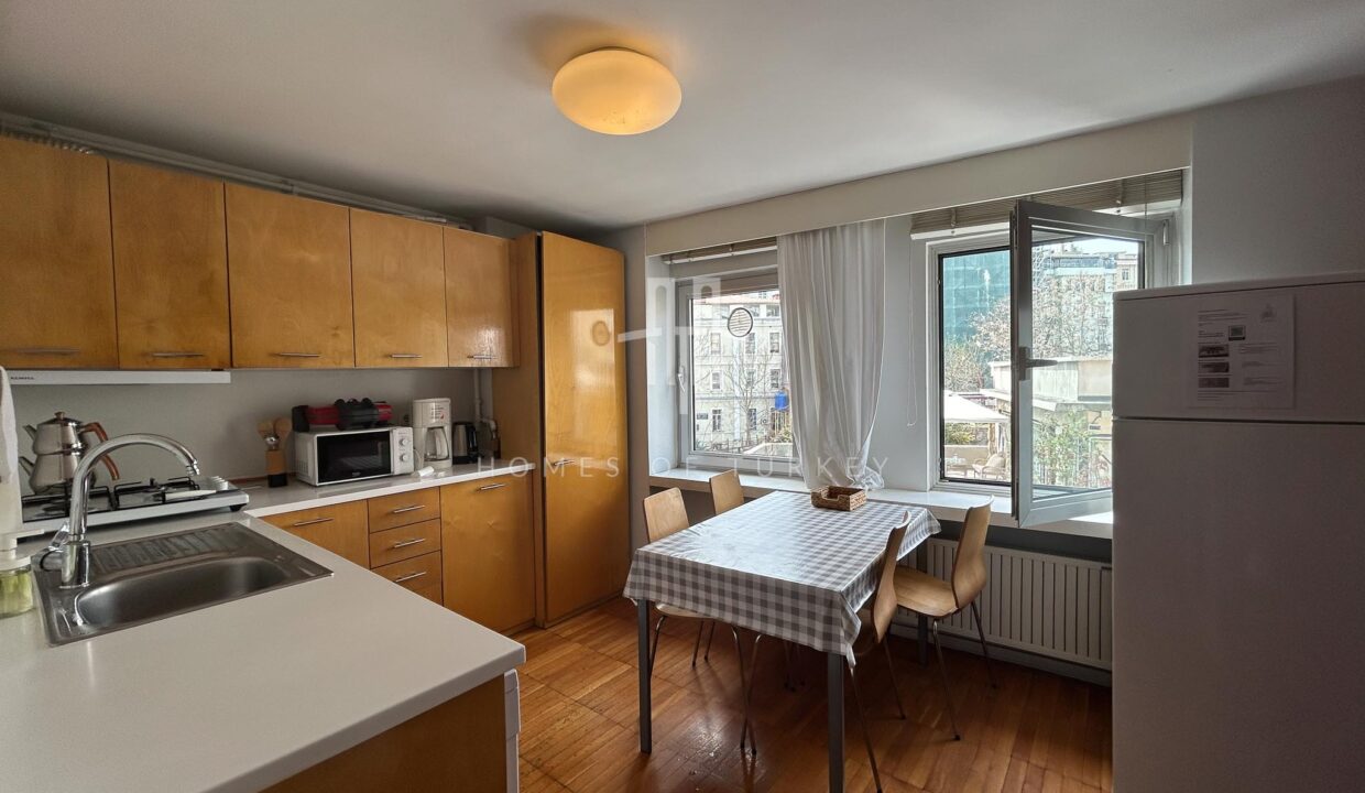 Apartment for Sale in Beyoglu with Galata Tower and Bosphorus View 8,,,