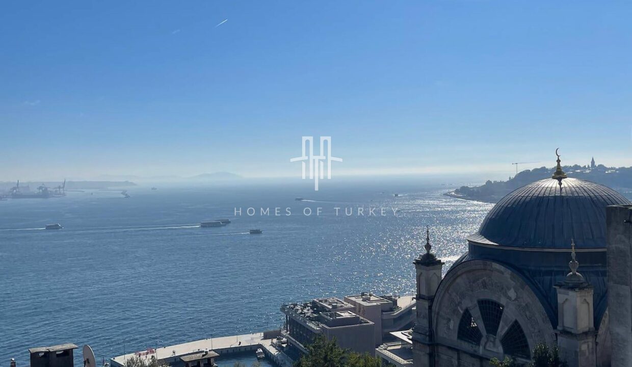 2+1 Apartment for Sale with Panoramic Bosphorus View in Beyoglu, Istanbul 15