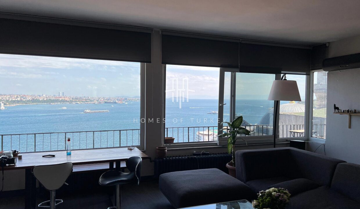 2+1 Apartment for Sale with Panoramic Bosphorus View in Beyoglu, Istanbul 4