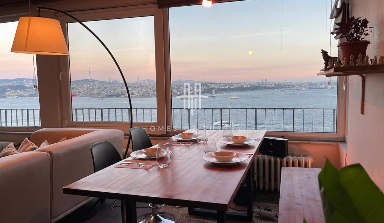 2+1 Apartment for Sale with Panoramic Bosphorus View in Beyoglu, Istanbul 6,