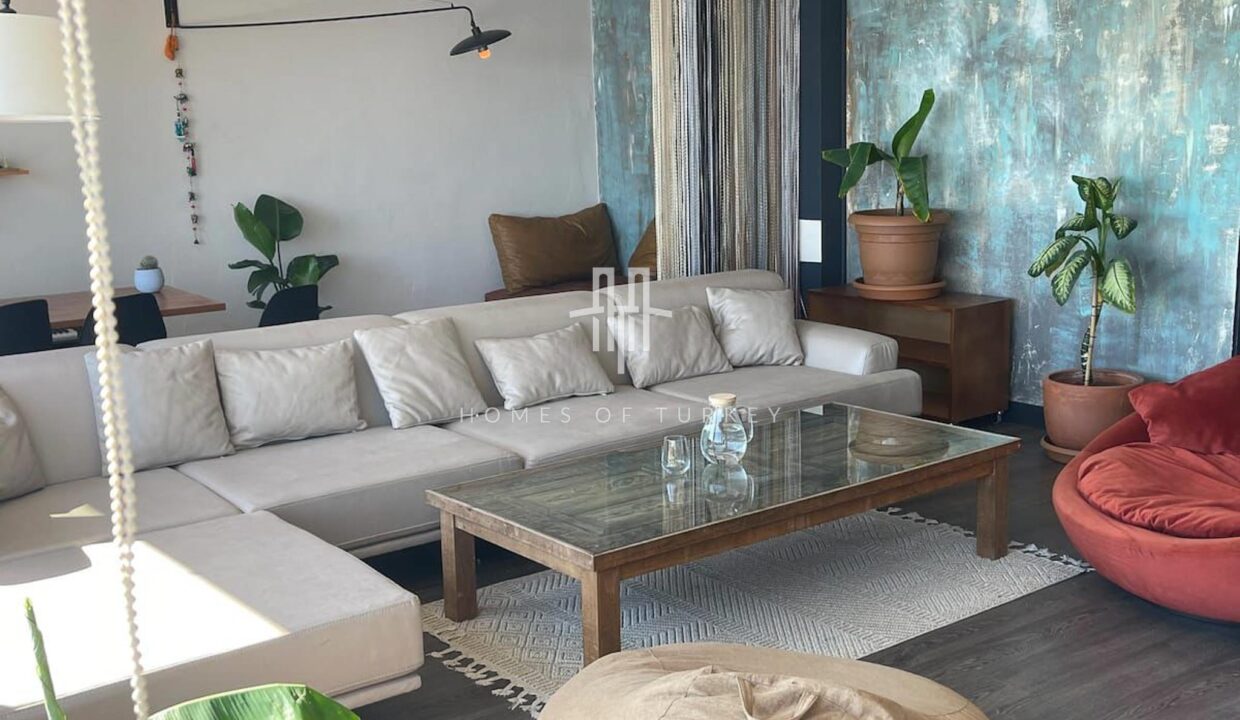 2+1 Apartment for Sale with Panoramic Bosphorus View in Beyoglu, Istanbul 8,