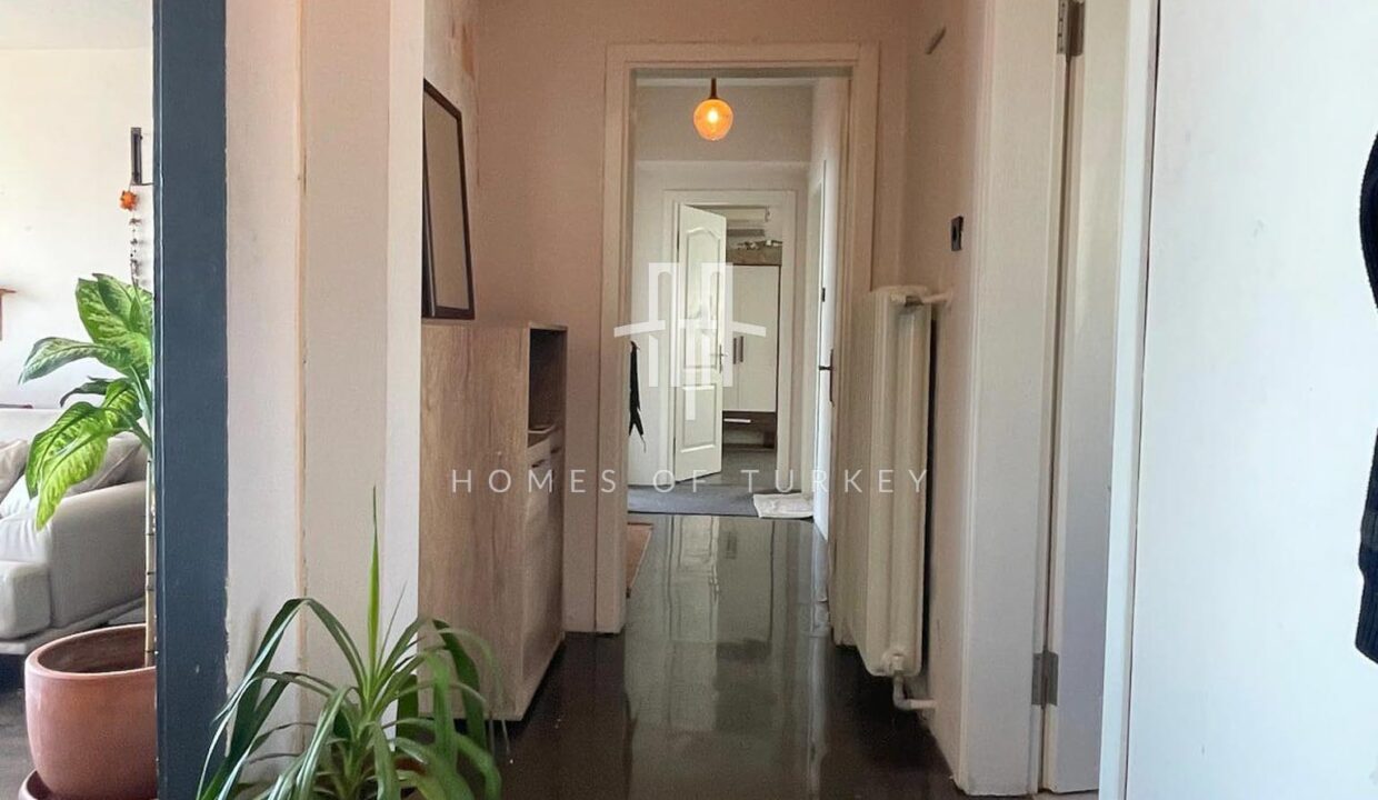 2+1 Apartment for Sale with Panoramic Bosphorus View in Beyoglu, Istanbul 9,