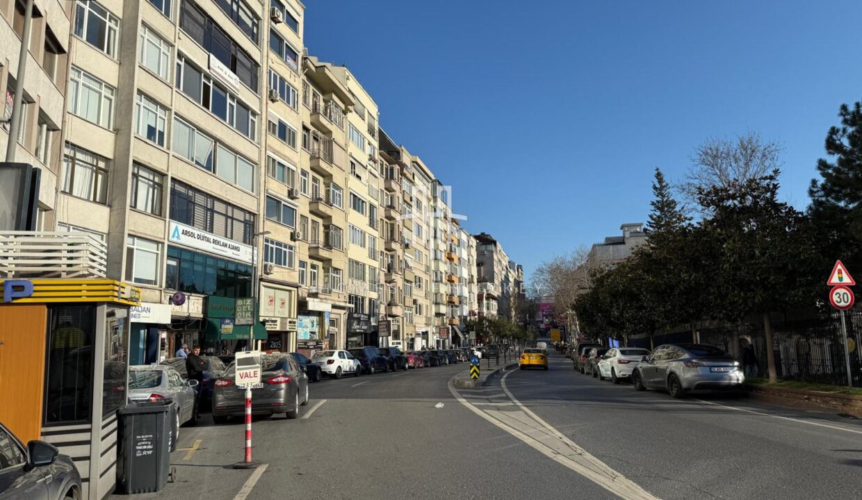 3+1 Apartment For Sale on Vali Konağı Street, Nişantaşı – Suitable for Residential and Office Use -3