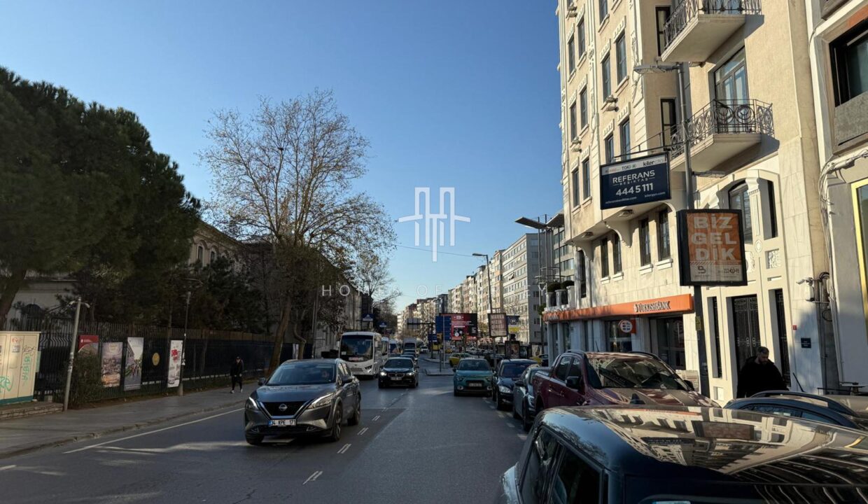3+1 Apartment For Sale on Vali Konağı Street, Nişantaşı – Suitable for Residential and Office Use -4