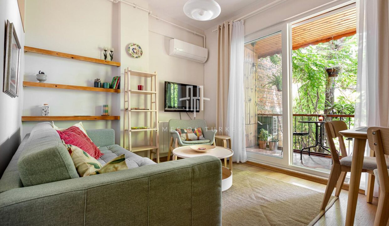 Fully Furnished 2+1 Modern Flat For Sale In Beyoglu Cihangir With Balcony 1