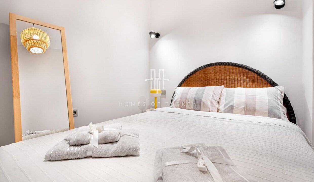 Fully Furnished 2+1 Modern Flat For Sale In Beyoglu Cihangir With Balcony 12