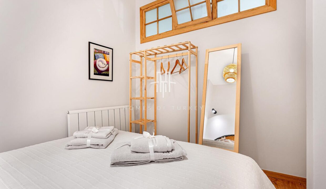 Fully Furnished 2+1 Modern Flat For Sale In Beyoglu Cihangir With Balcony 13