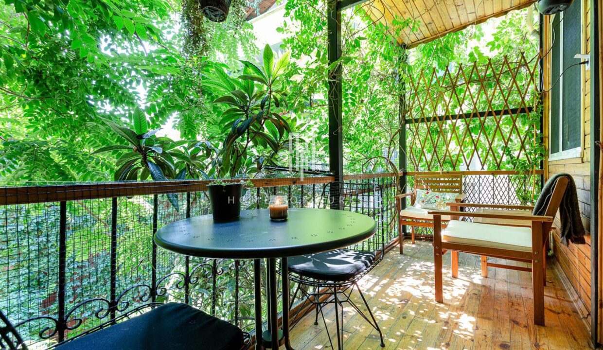 Fully Furnished 2+1 Modern Flat For Sale In Beyoglu Cihangir With Balcony 3
