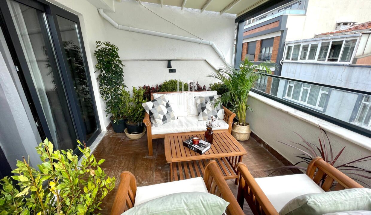 2+1 Fully Furnished Flat for Sale with Private Terrace in the Heart of Istanbul- 9,