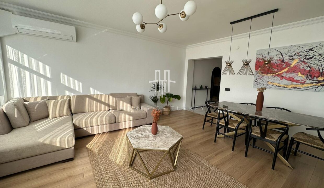 3+1 Flat For Sale In The Center Of Istanbul, Fully Furnished And With Balcony- 1