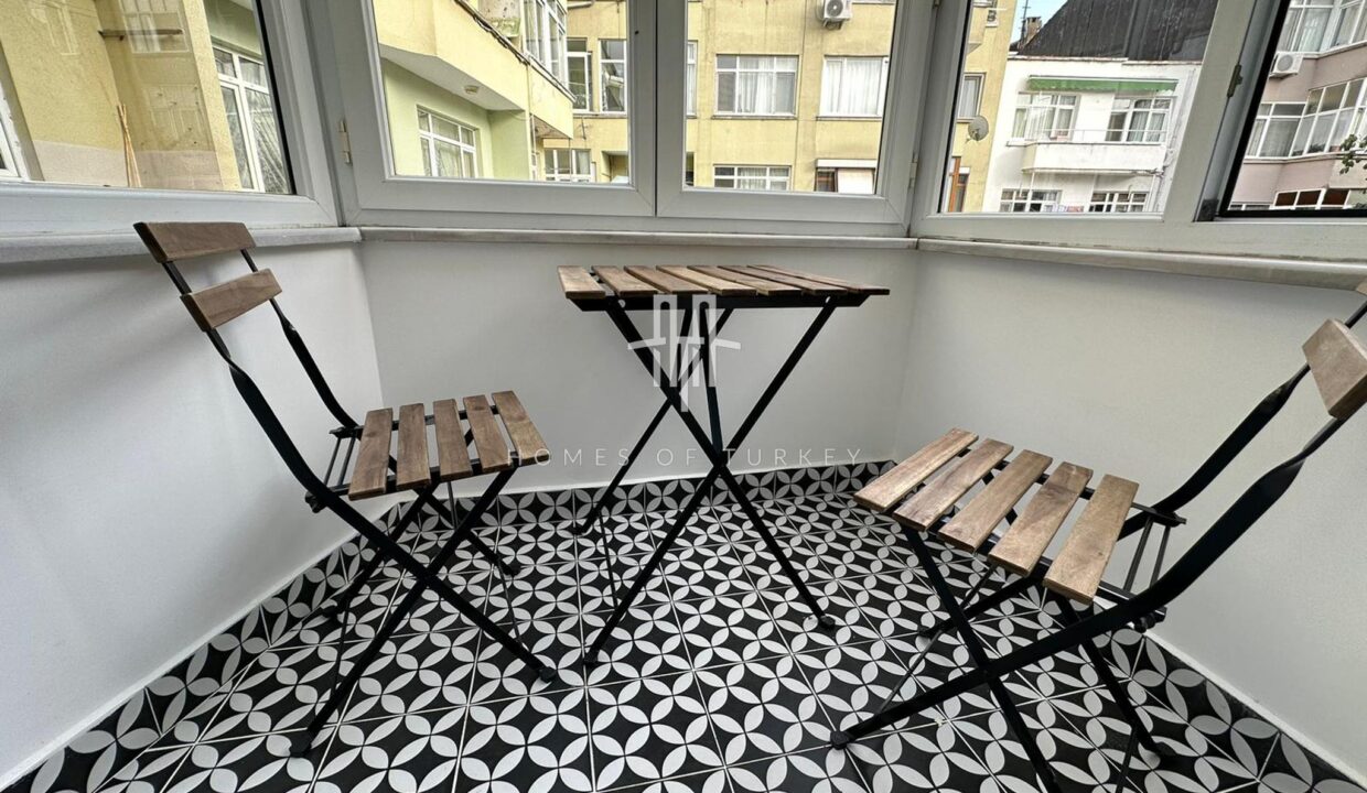 3+1 Flat For Sale In The Center Of Istanbul, Fully Furnished And With Balcony- 16