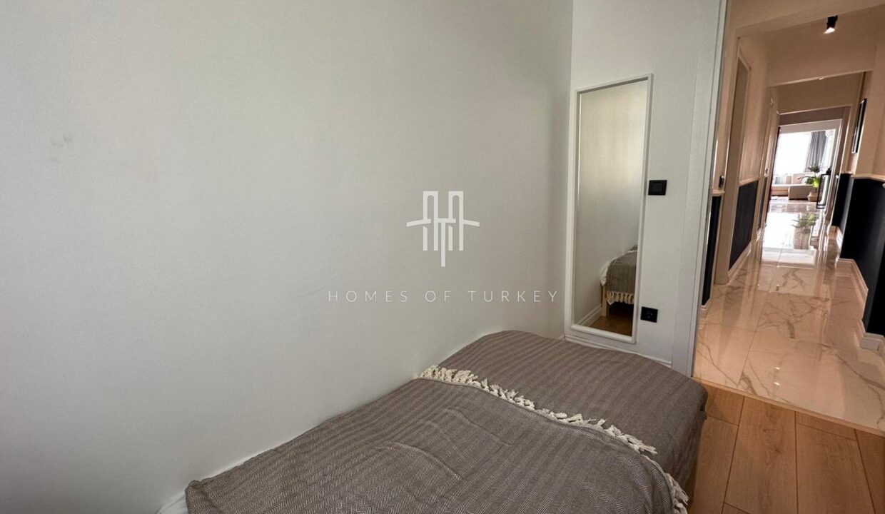 3+1 Flat For Sale In The Center Of Istanbul, Fully Furnished And With Balcony- 19