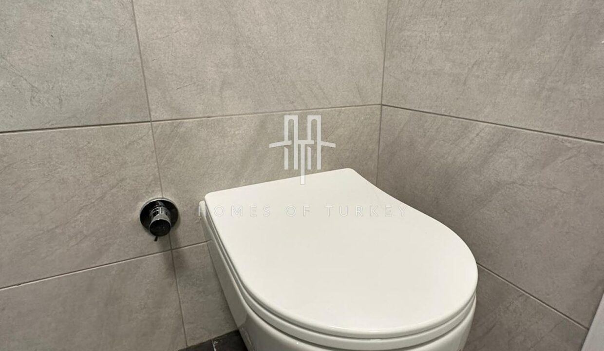 3+1 Flat For Sale In The Center Of Istanbul, Fully Furnished And With Balcony- 22