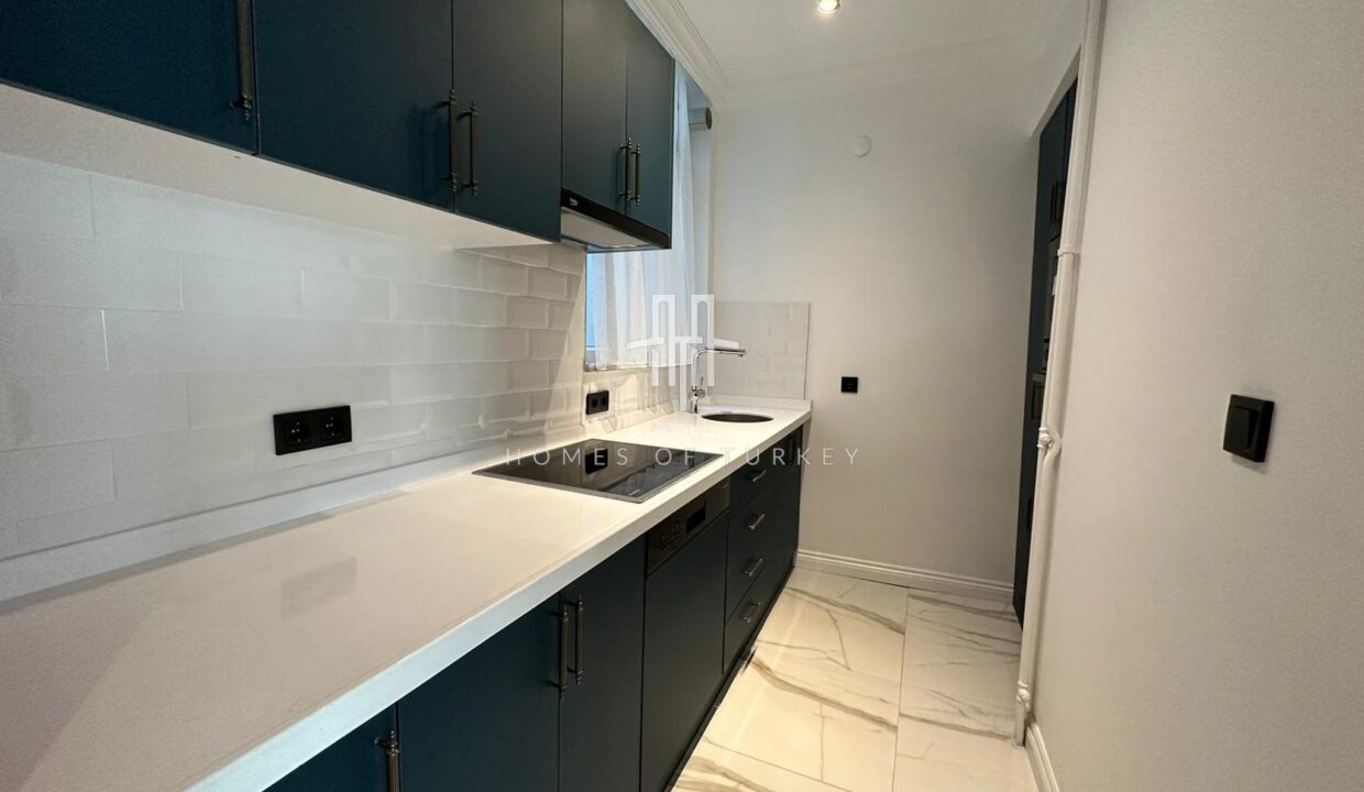 3+1 Flat For Sale In The Center Of Istanbul, Fully Furnished And With Balcony- 7