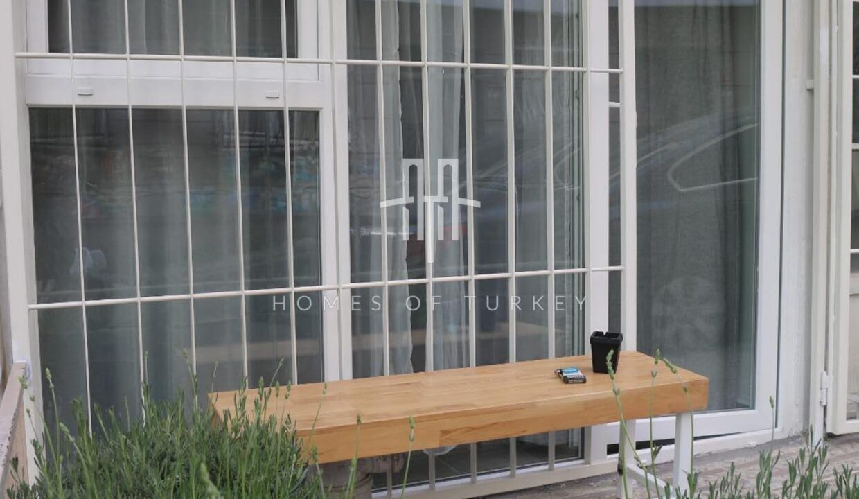 A Furnished Studio Apartment For Sale In The Most Prestigious Location 0f Istanbul Offering Investment Opportunity- 8