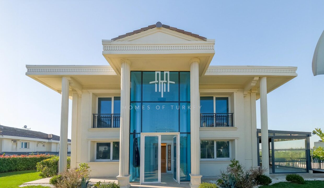 Comfortable and Prestigious Ultra Luxury Villa for Sale in Istanbul Buyukcekmece- 1