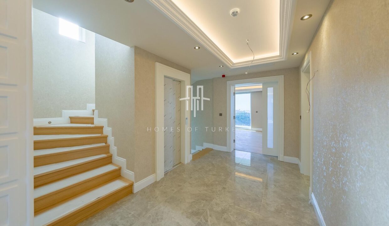 Comfortable and Prestigious Ultra Luxury Villa for Sale in Istanbul Buyukcekmece- 11