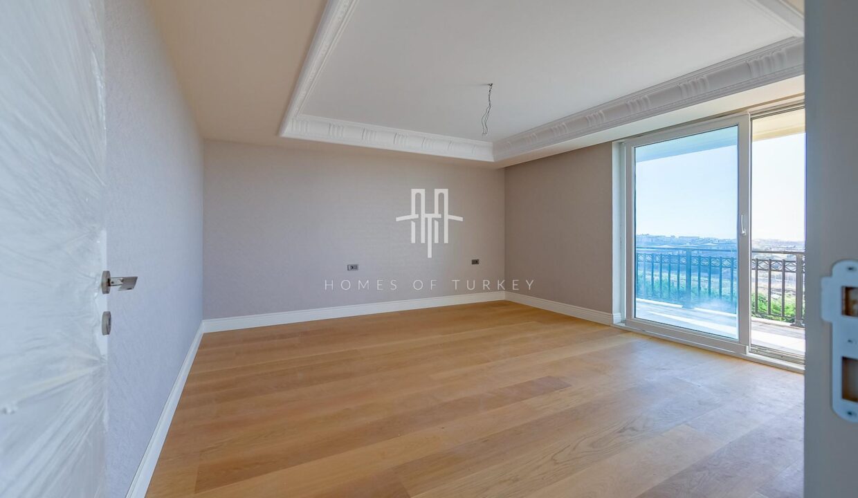 Comfortable and Prestigious Ultra Luxury Villa for Sale in Istanbul Buyukcekmece- 21
