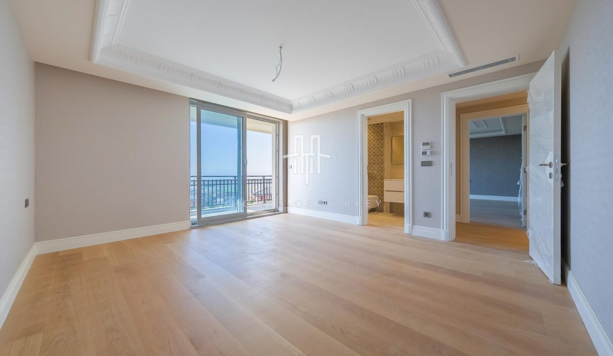 Comfortable and Prestigious Ultra Luxury Villa for Sale in Istanbul Buyukcekmece- 22