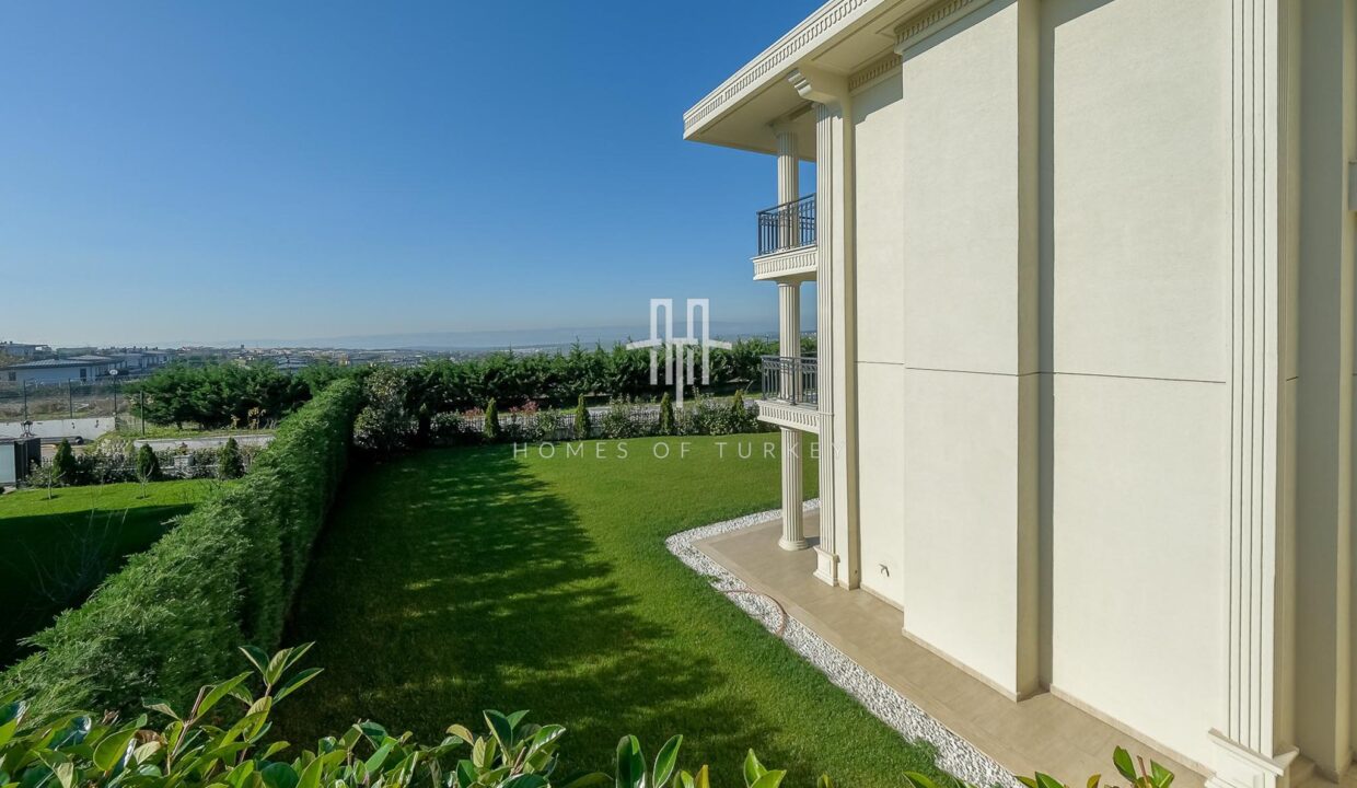 Comfortable and Prestigious Ultra Luxury Villa for Sale in Istanbul Buyukcekmece- 3