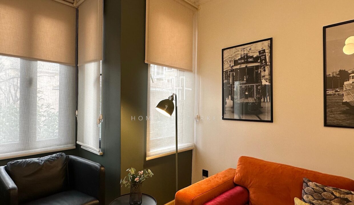 Detached Building For Sale In Şişli, In The Heart Of Istanbul, With A Tourism Certificate- 3