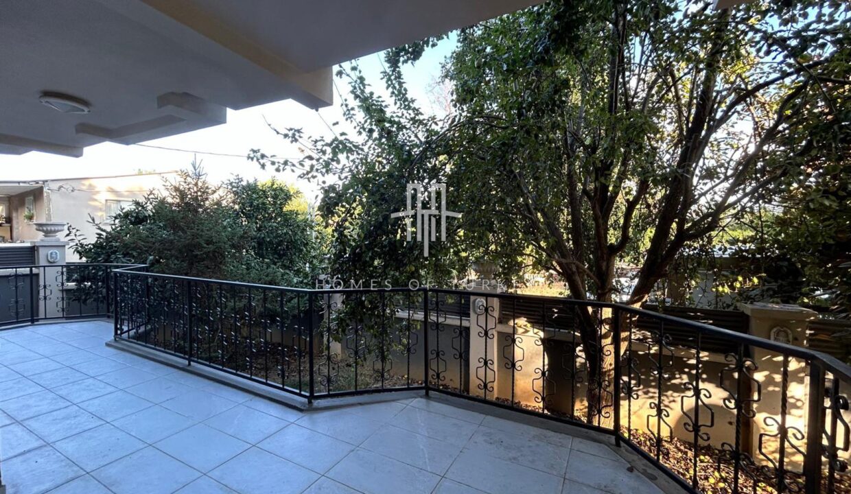 Triplex Villa For Sale In Sarıyer, Istanbul With Garden And Close To The Beach- 11