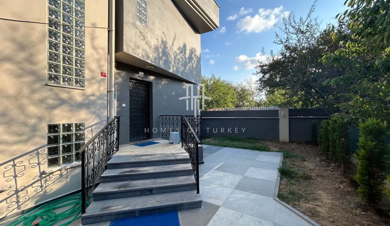Triplex Villa For Sale In Sarıyer, Istanbul With Garden And Close To The Beach- 7