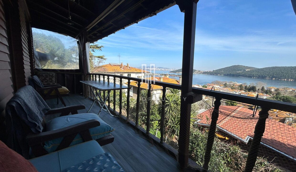 8+1 Mansion For Sale With Sea View And Suitable For Citizenship In Burgazada İstanbul- 3