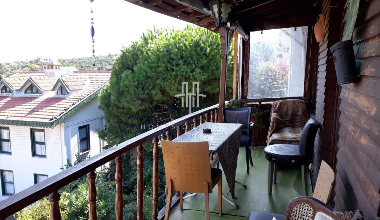 8+1 Mansion For Sale With Sea View And Suitable For Citizenship In Burgazada İstanbul- 8