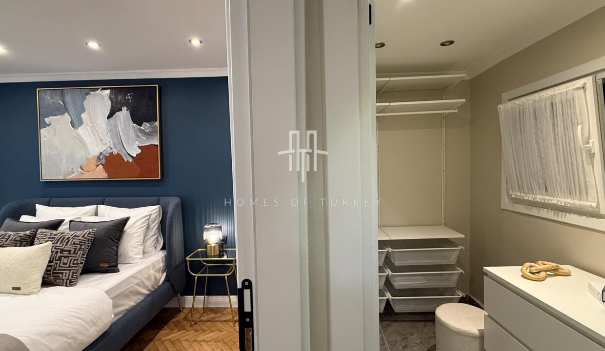 Apartment For Sale In Şişli In The Heart Of Istanbul With A Garden And Fully Furnished Special Interior Design- 24
