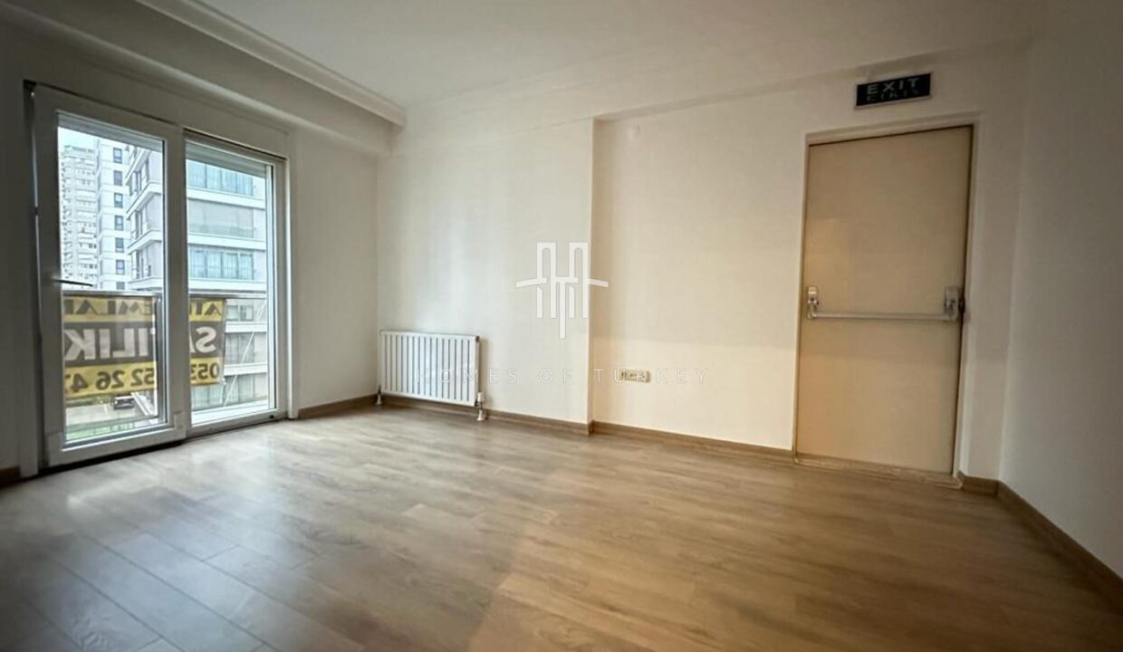 2.5+1 Apartment Suitable For Citizenship In A Complex On Bağdat Street Istanbul- 16