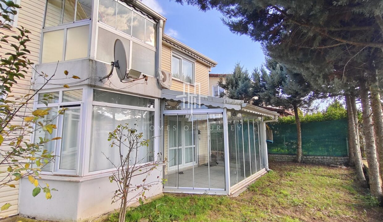 4+1 Villa For Sale in İzmit, Surrounded By Nature And Close To İstanbul, In a Secure Complex- 5