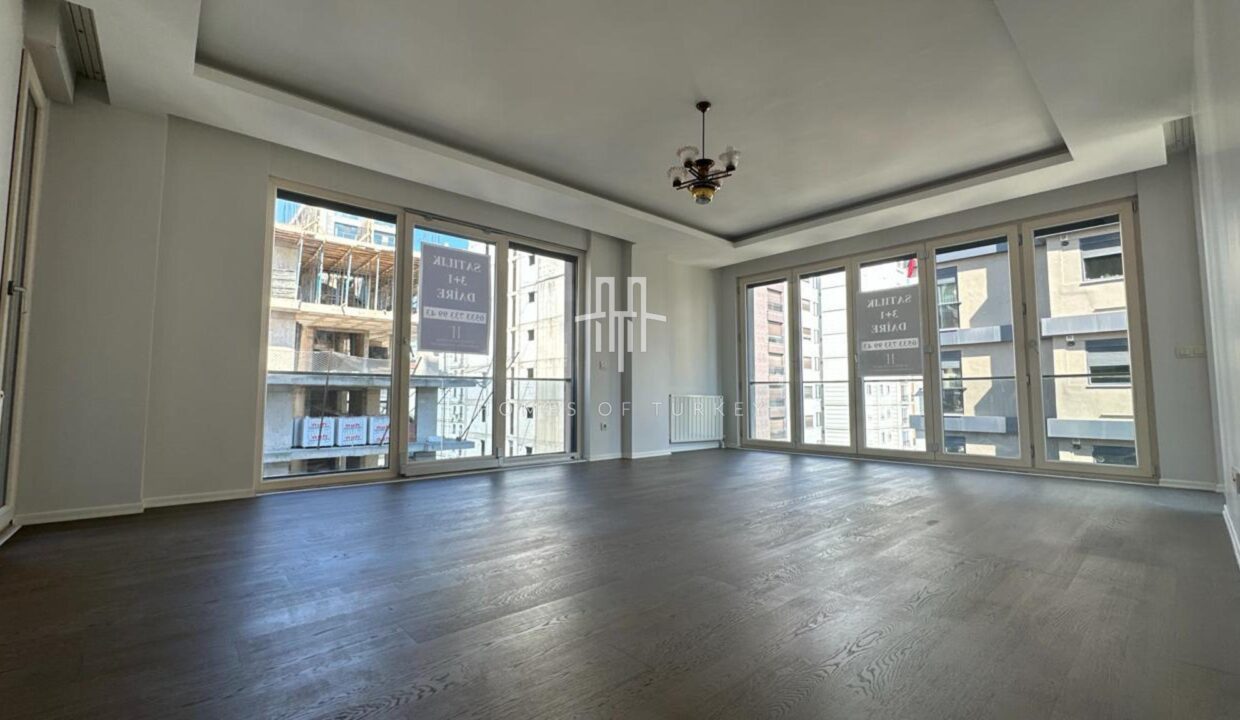 3+1 Apartment for Sale on Bağdat Street, Istanbul- 6