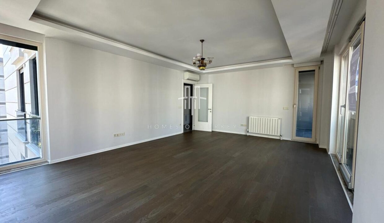 3+1 Apartment for Sale on Bağdat Street, Istanbul- 8