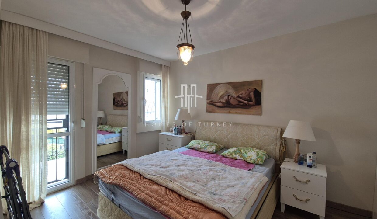 4+1 Villa For Sale in Izmir Çeşme- 8