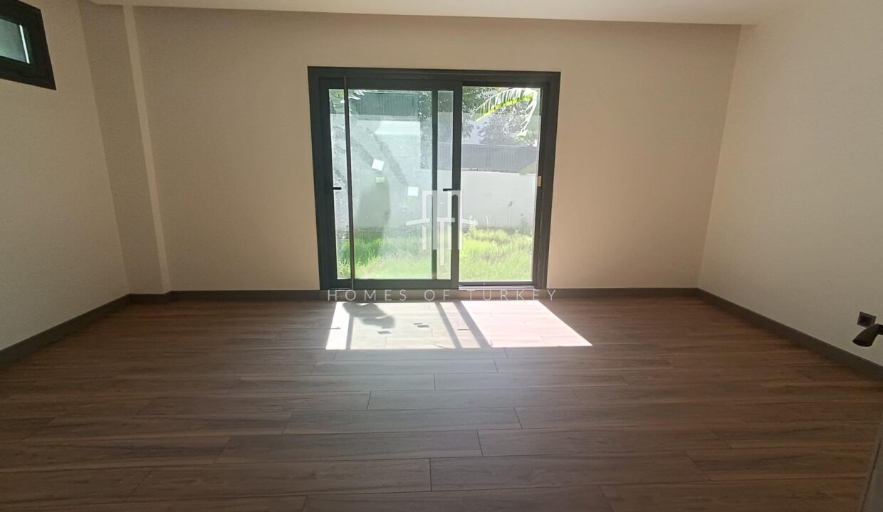 Villa For Sale Near The Sea in Izmir- 21